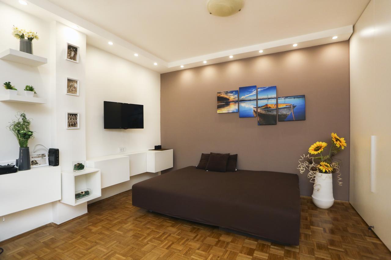 Modern Apartment With Free Parking Novi Sad Exterior photo