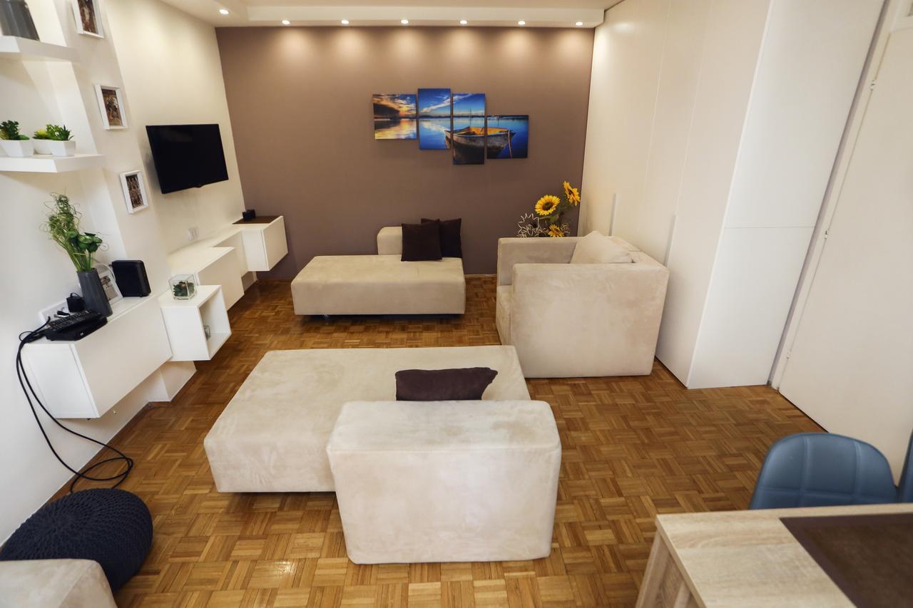 Modern Apartment With Free Parking Novi Sad Exterior photo